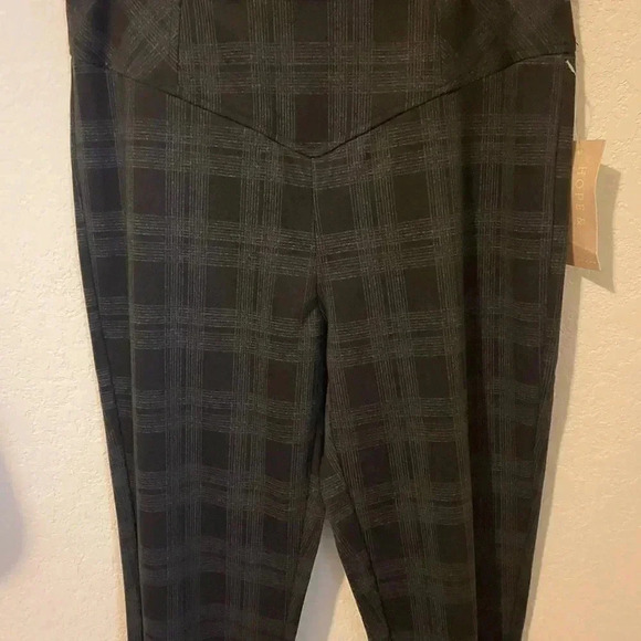 Hope & Harlow Black and Gray Check Mid Rise Ponte Pants Size M - Picture 5 of 13